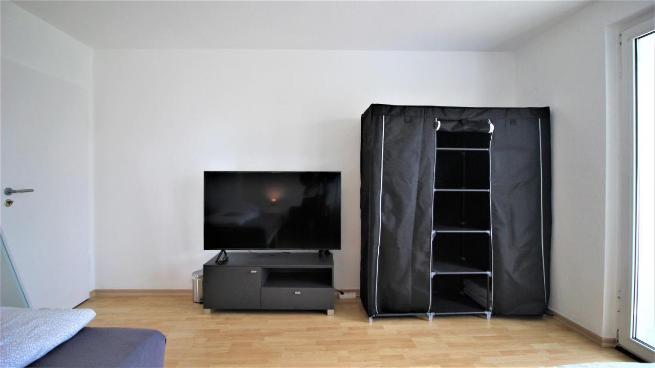 Private Room-vineyards And City Homestay