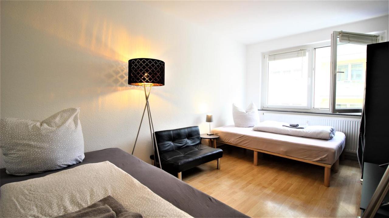 Private Room-vineyards And City *